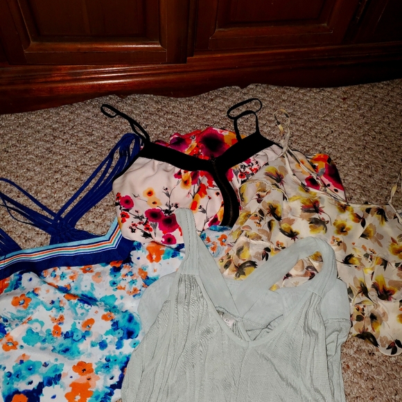 LC Lauren Conrad Tops - 4 LC Lauren Conrad tops